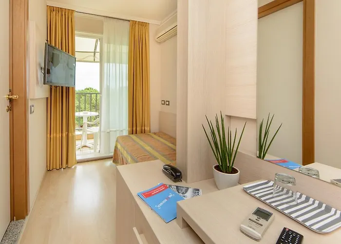 Hotel Croce Di Malta 4*